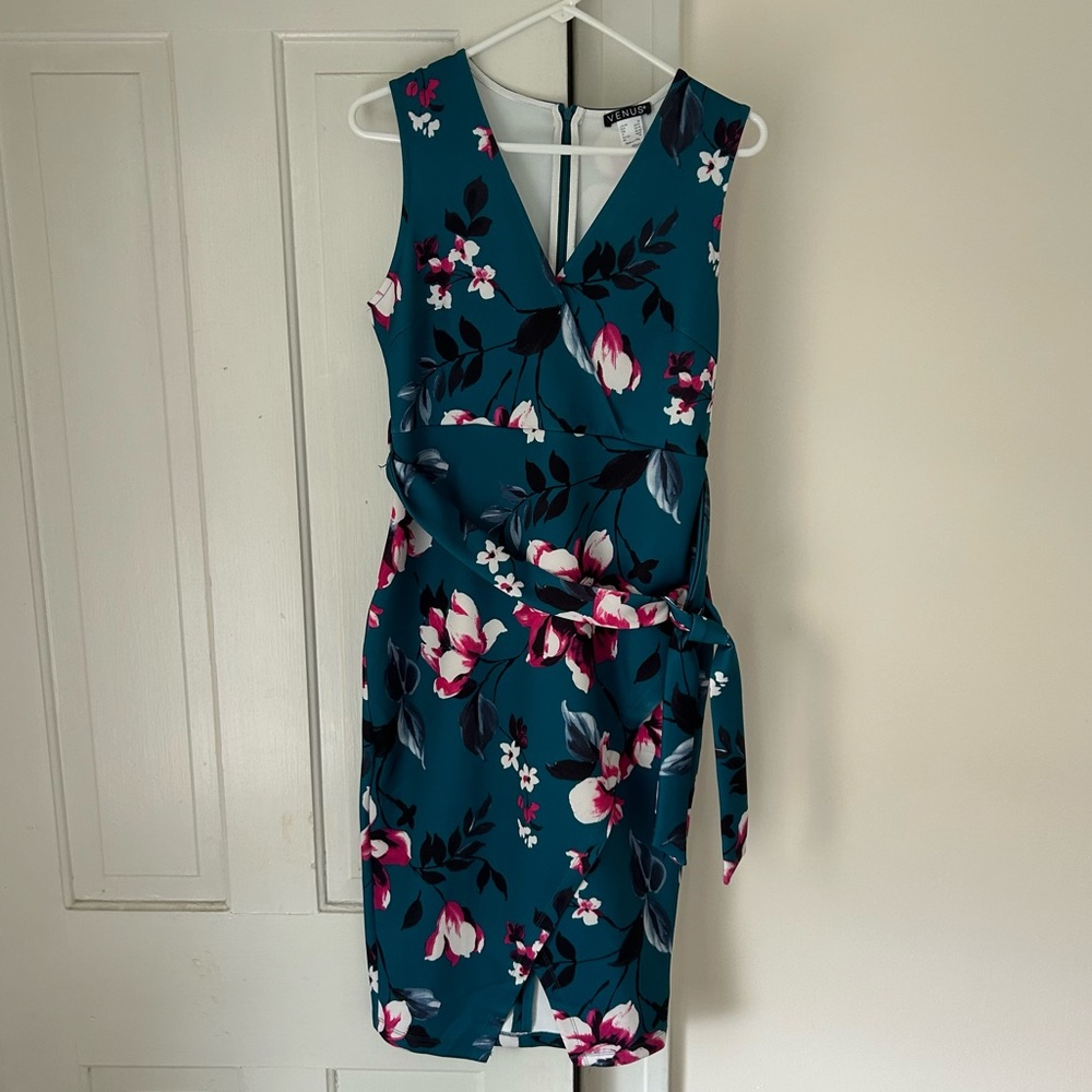 Blue floral dress, Venus, size medium